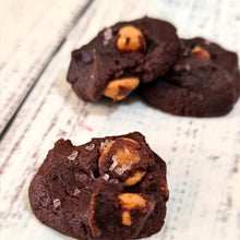 Load image into Gallery viewer, Dark Choc Peanut Butter Chips
